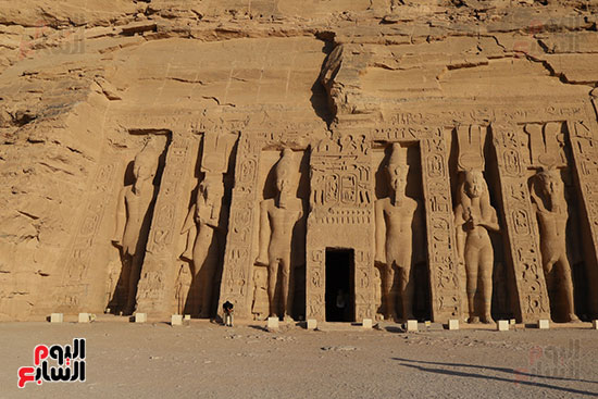 واجهة-معبد-نفرتارى واجهة-معبد-نفرتارى