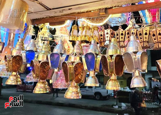 جانب-من-أحجام-الفوانيس-المختلفة-فى-الأقصر جانب-من-أحجام-الفوانيس-المختلفة-فى-الأقصر