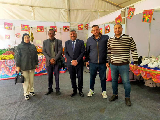 رئيس-حي-الدقي-يتابع-انتظام-عمل-معرض-أهلا-رمضان رئيس-حي-الدقي-يتابع-انتظام-عمل-معرض-أهلا-رمضان