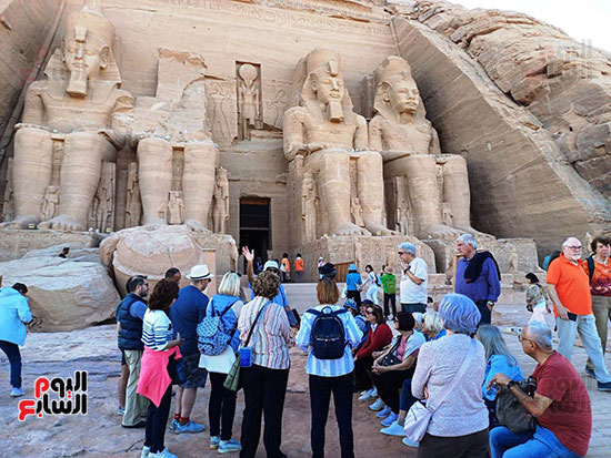 أفواج-السياحة-فى-أبوسمبل أفواج-السياحة-فى-أبوسمبل