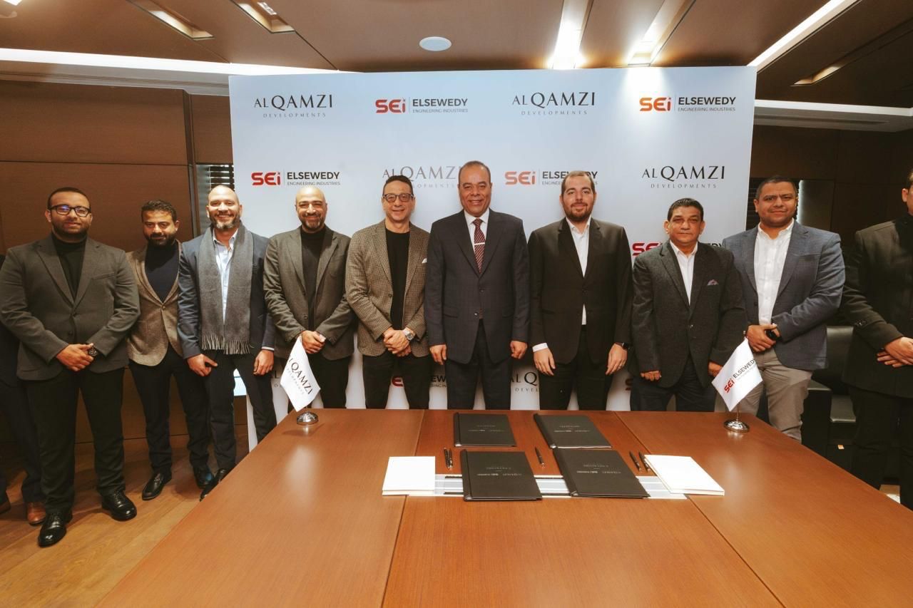 القمزي العقارية تتعاقد مع مجموعة زكى السويدى SEI  (1)