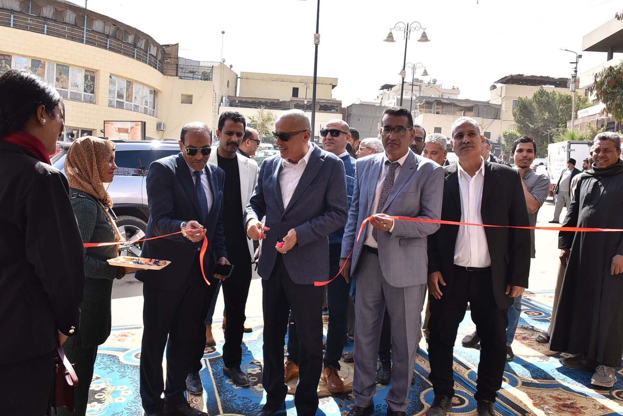 مدينة القرنة تشهد إفتتاح معرض أهلاً رمضان لتوفير سلع بأسعار مخفضة مدينة القرنة تشهد إفتتاح معرض أهلاً رمضان لتوفير سلع بأسعار مخفضة