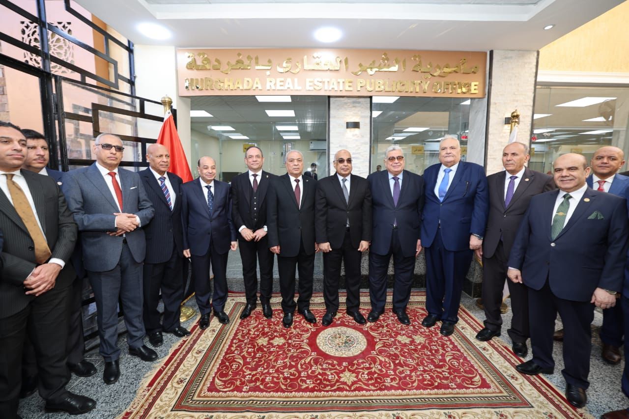 جانب من زيارة وزير العدل للغردقة