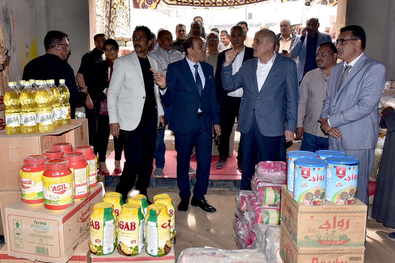 معرض أهلاً رمضان لتوفير سلع بأسعار مخفضة بالبر الغربى معرض أهلاً رمضان لتوفير سلع بأسعار مخفضة بالبر الغربى