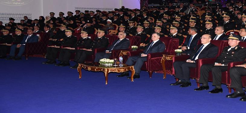 تكريم الأبطال. (1)