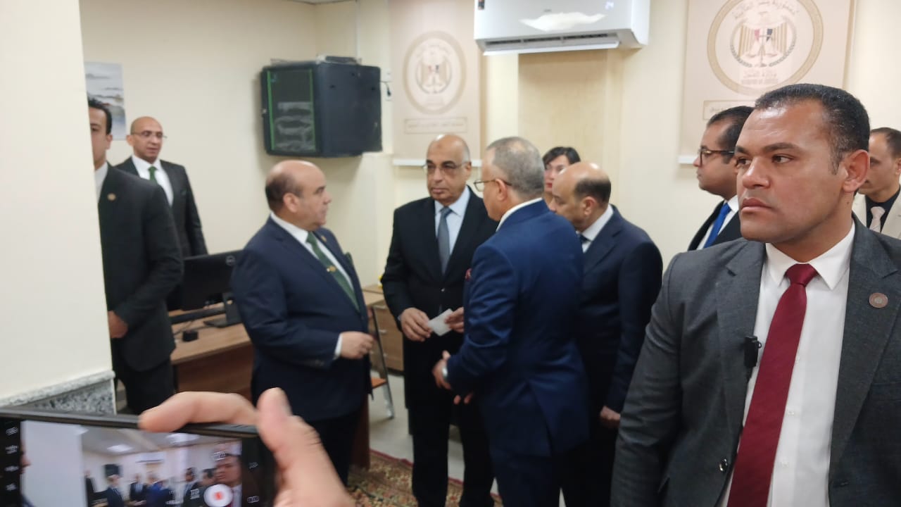 المستشار عدنان فنجرى