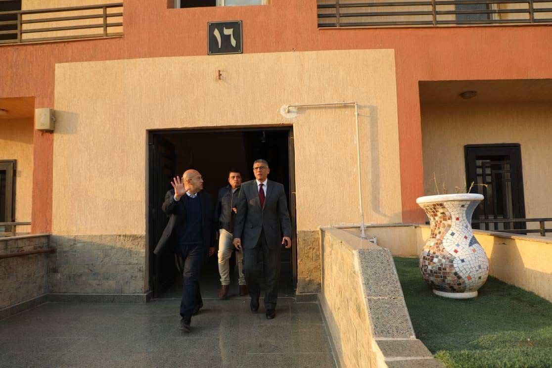 محافظ الجيزة يتفقد مشروع إسكان الديسمي محافظ الجيزة يتفقد مشروع إسكان الديسمي