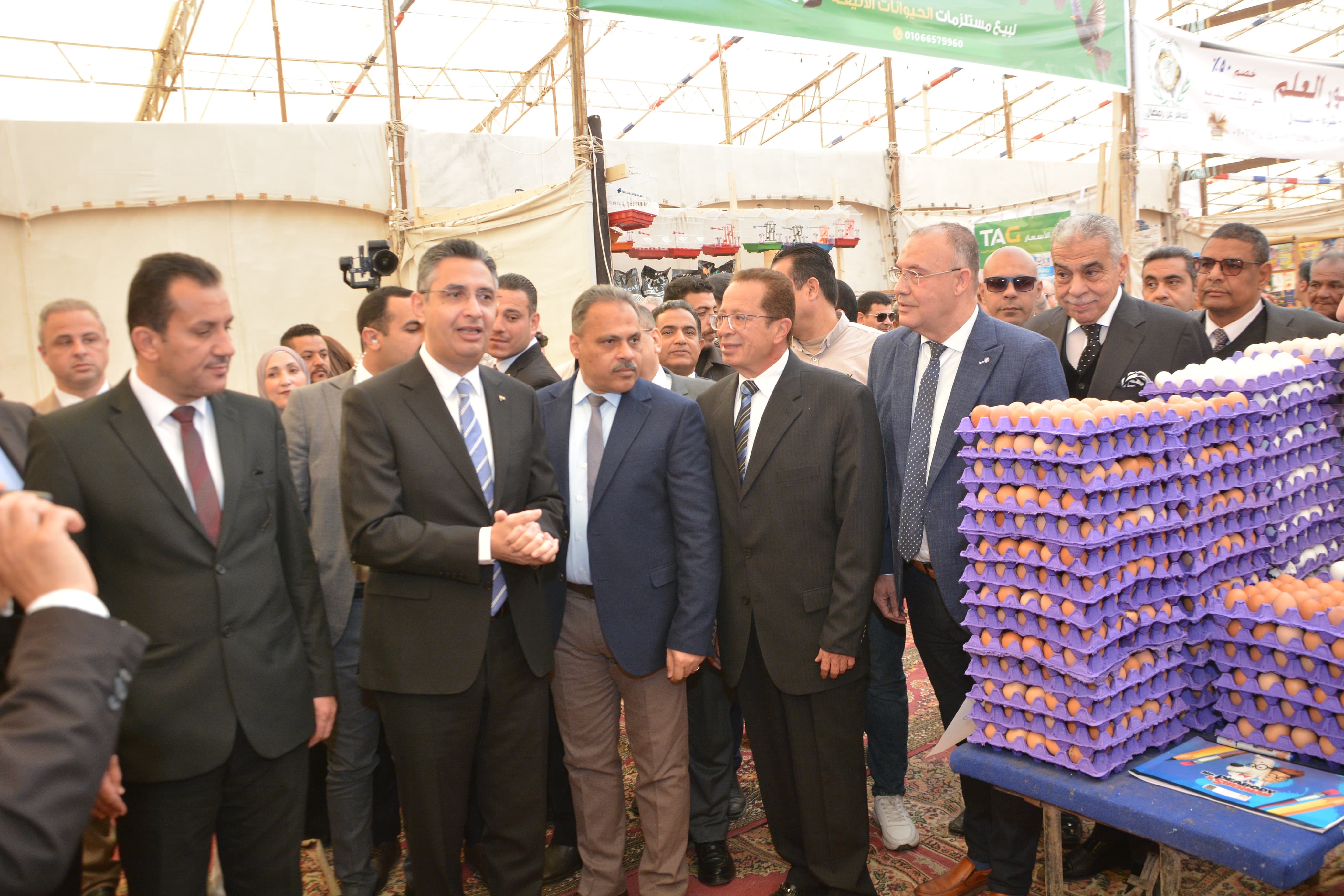 يفتح وزير العرض معرض أهلا رمضان