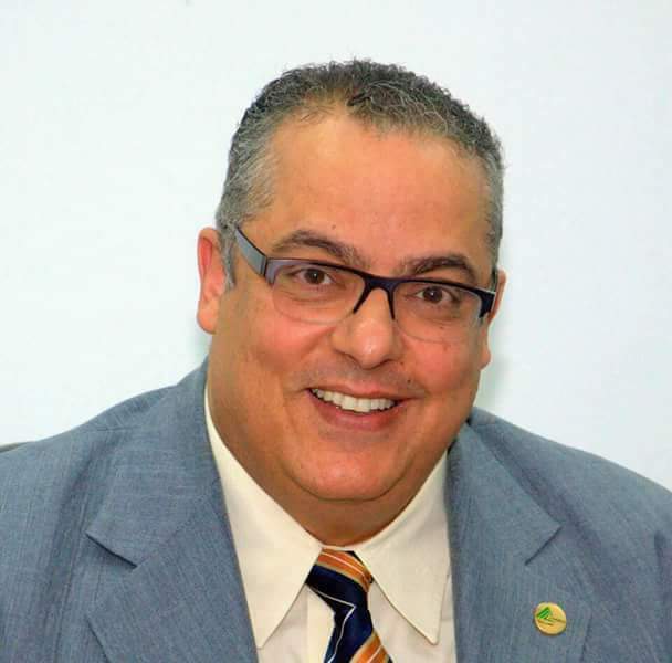 الدكتور مصطفى أبو زيد الدكتور مصطفى أبو زيد