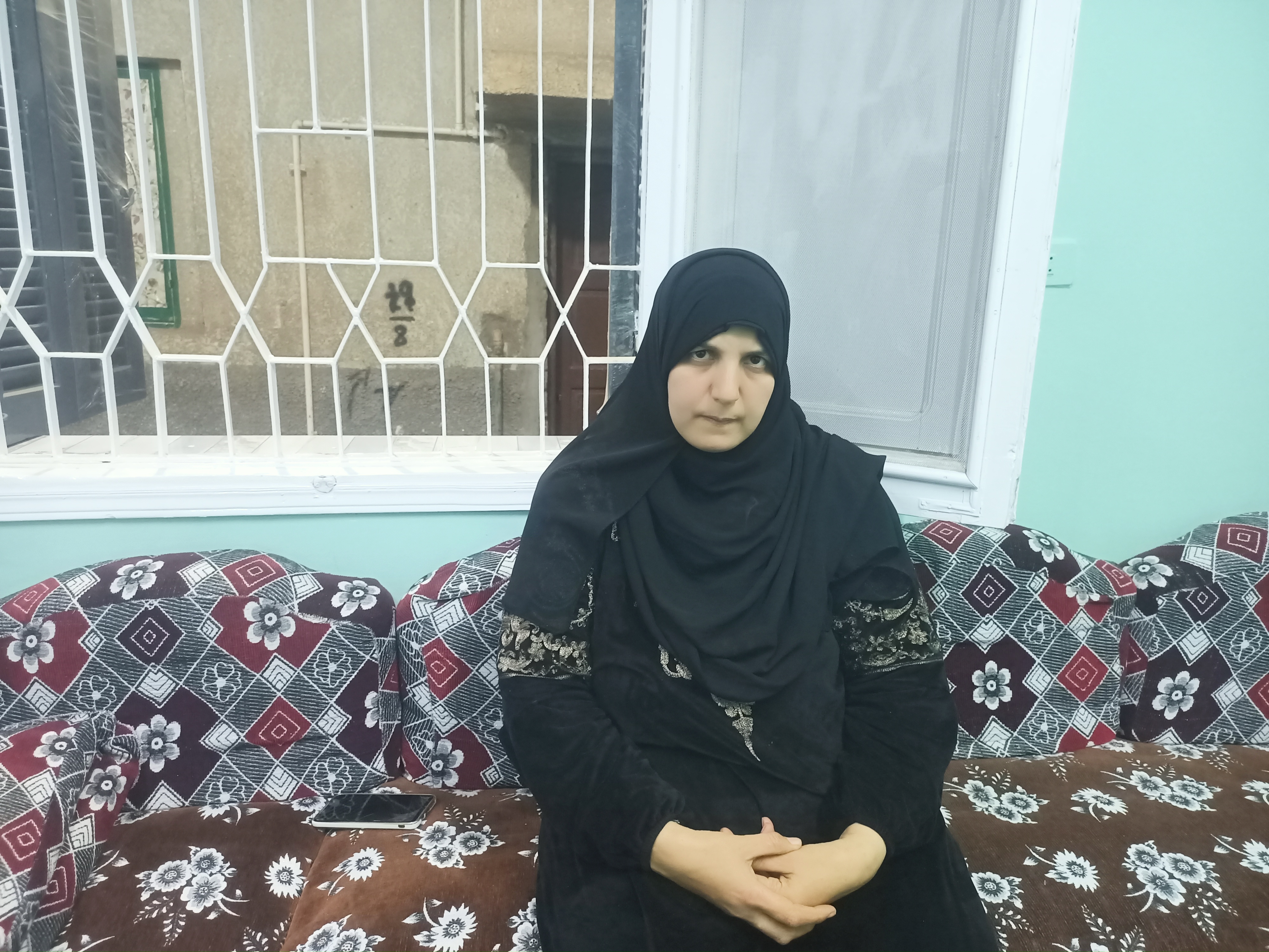 الطبيبة التى تمسكت بعملها رغم وفاة والدتها الطبيبة التى تمسكت بعملها رغم وفاة والدتها