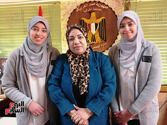 الدكتورة-وفاء-طلبة-مديرة-الادارة-التعليمية-بادارة-بلبيس