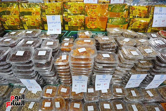 معرض أهلا رمضان 2025 للشركة القابضة للصناعات الغذائية التابعة للوزارة بميدان السواح (11)