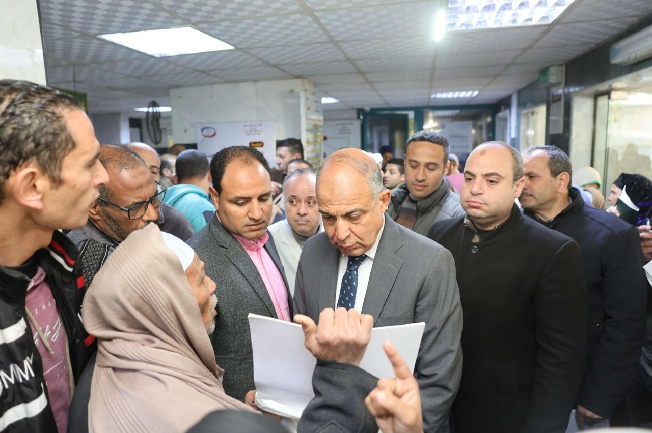 جولة محافظ المنيا بمستشفى المبرة