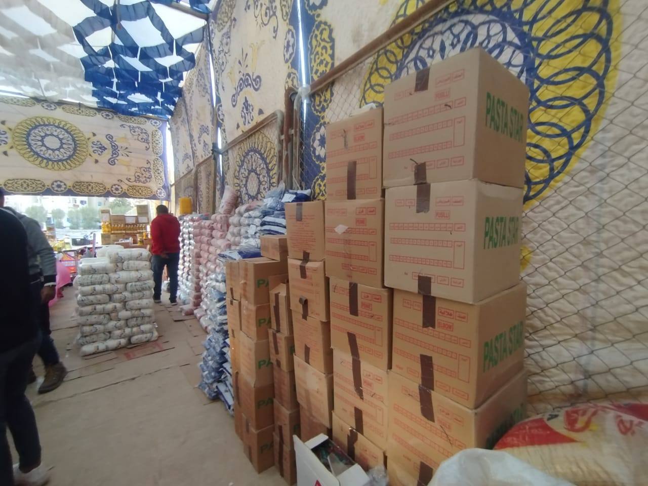 معرض أهلاً رمضان بمدينة طيبة الجديدة لتوفير السلع بأسعار مخفضة