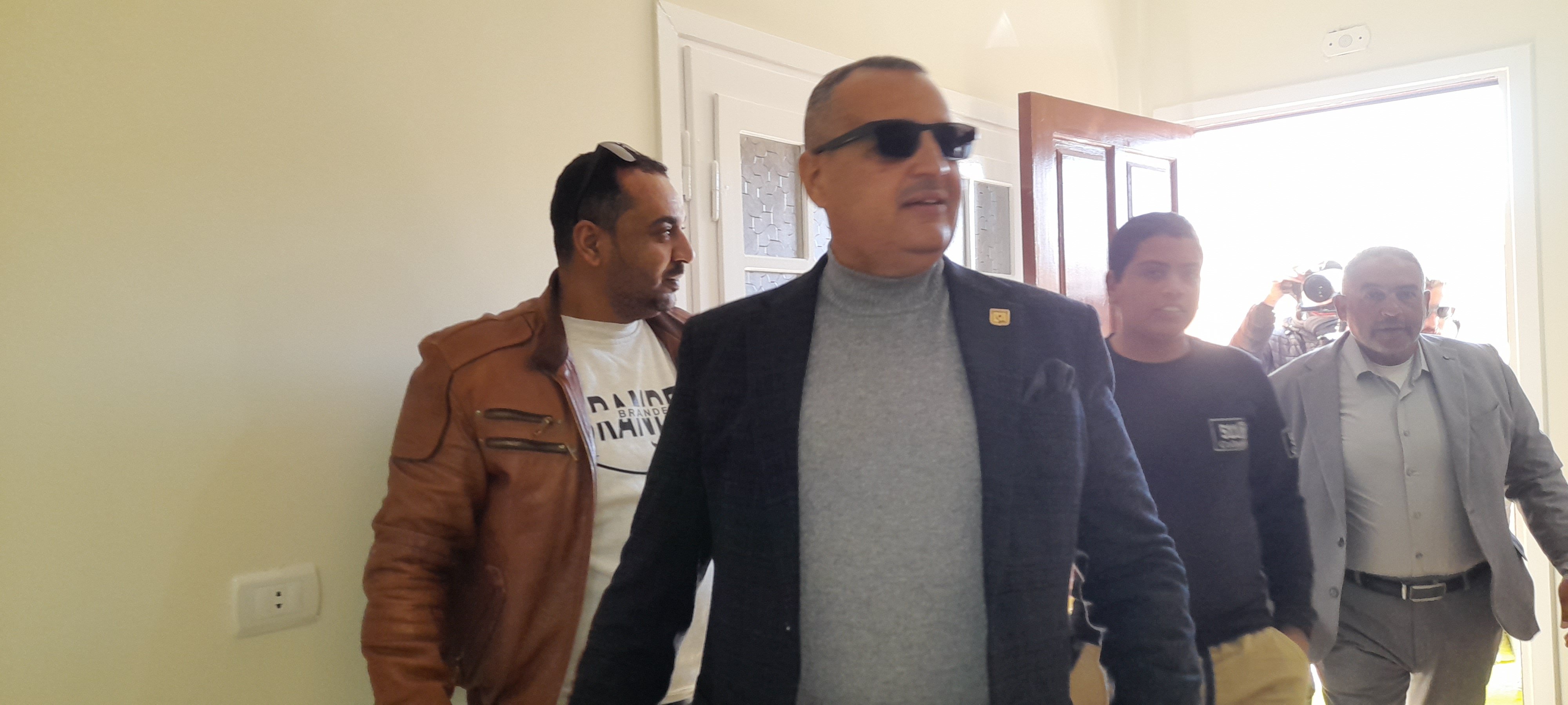 اللواء خالد مبارك محافظ جنوب سيناء يتفقد قرية البيوت البدوية 60 (4)