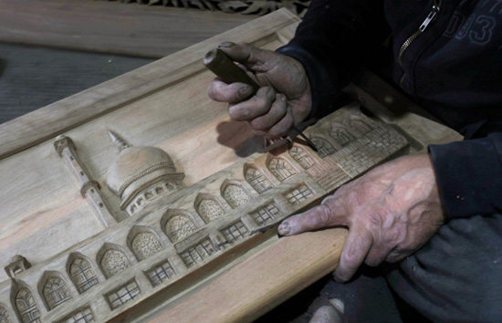 المنحوتات الخشبية (3)