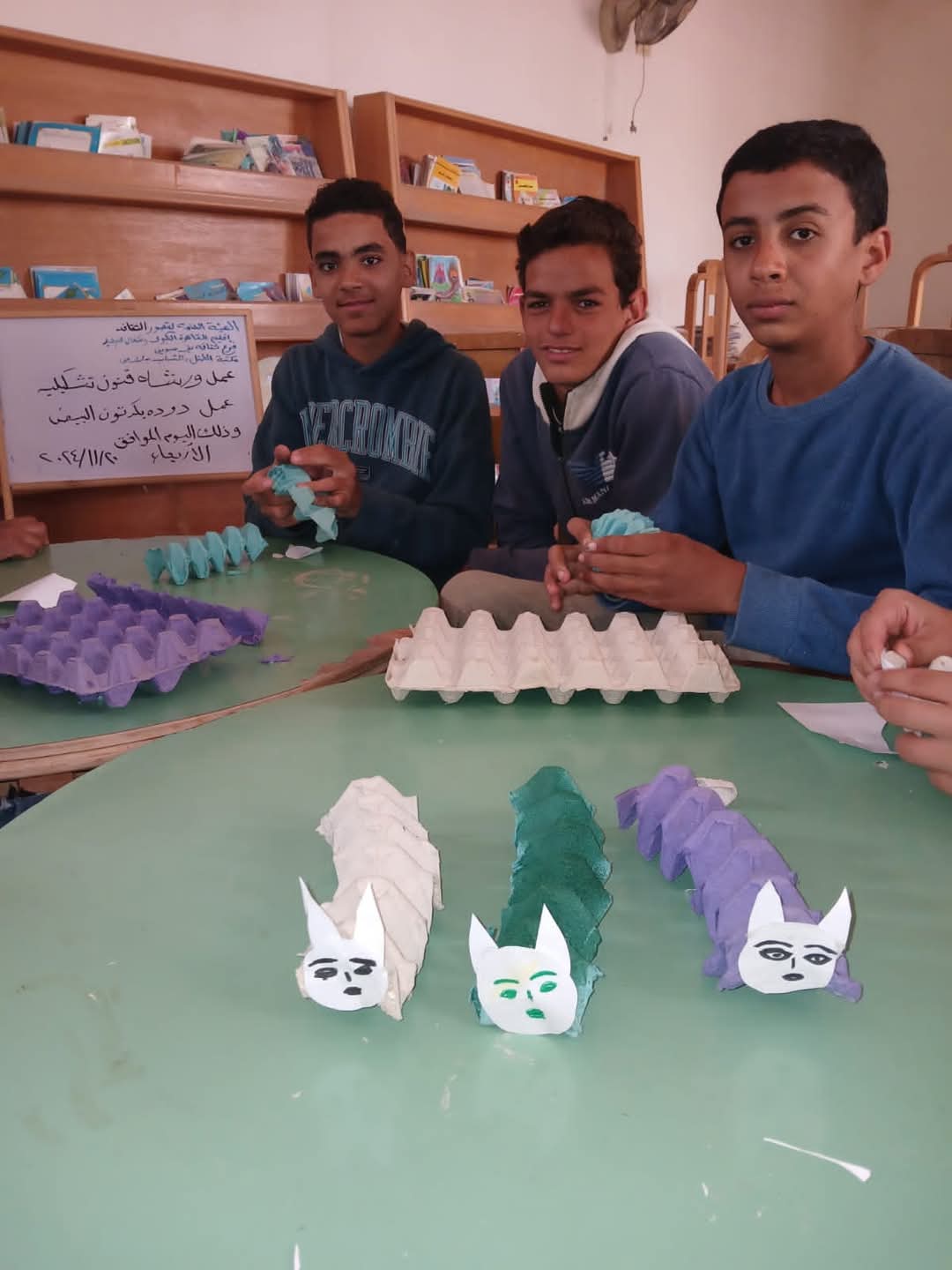 ورش عمل عن المشغولات اليدوية ورش عمل عن المشغولات اليدوية