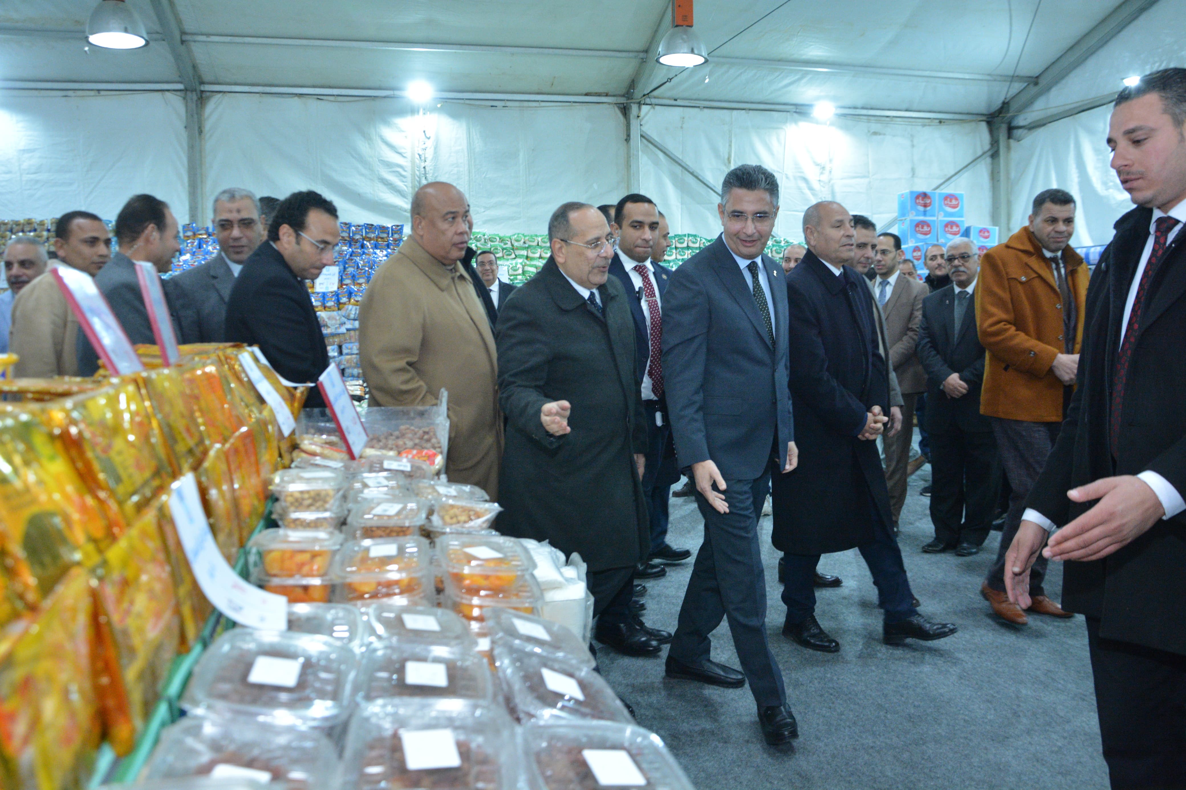 خلال تفقد الدكتور شريف فاروق وزير التموين معرض اهلا رمضان للشركة القابضة للصناعات الغذائية