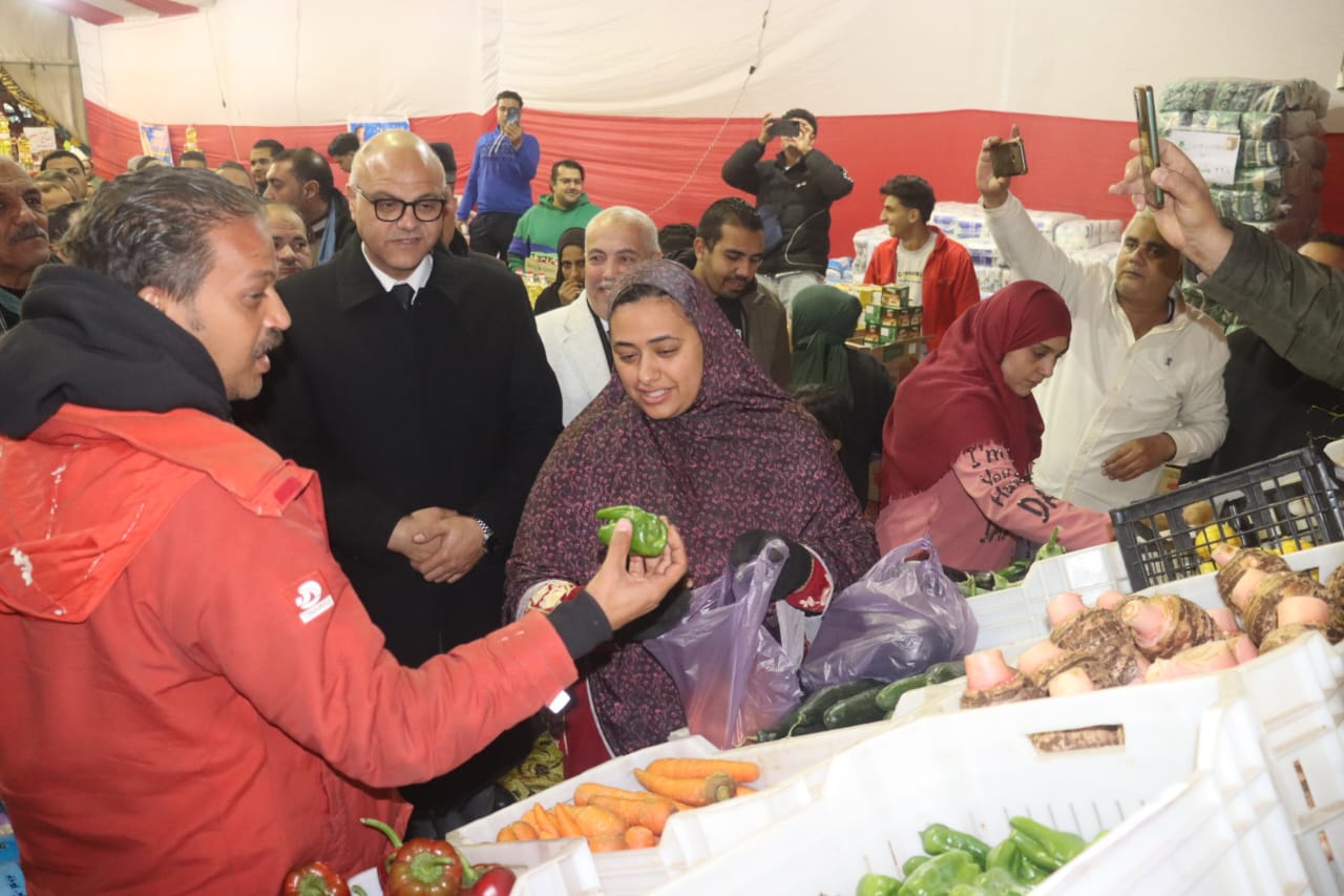 الإقبال على المعارض