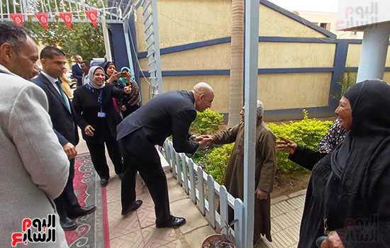 جانب-من-زيارة-الوزير جانب-من-زيارة-الوزير