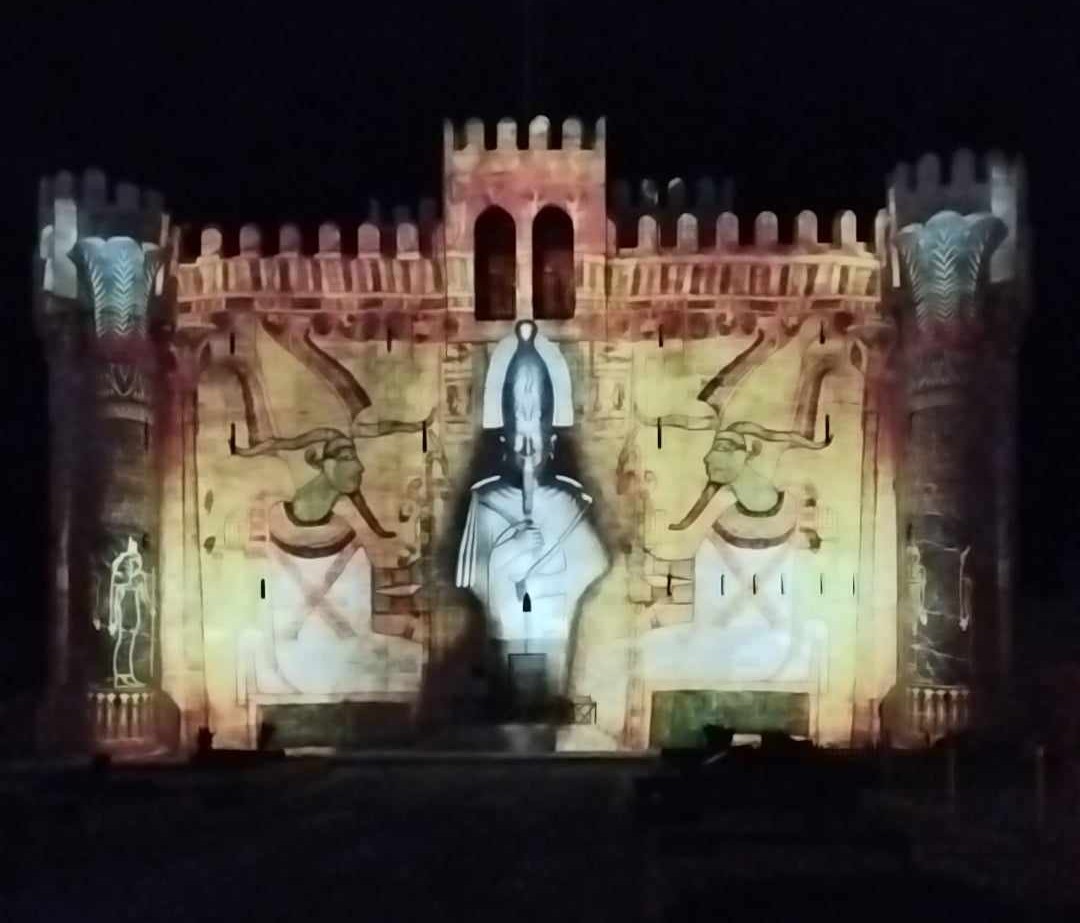 الصوت والضوء بقلعة قايتباي الأثرية بالإسكندرية الصوت والضوء بقلعة قايتباي الأثرية بالإسكندرية