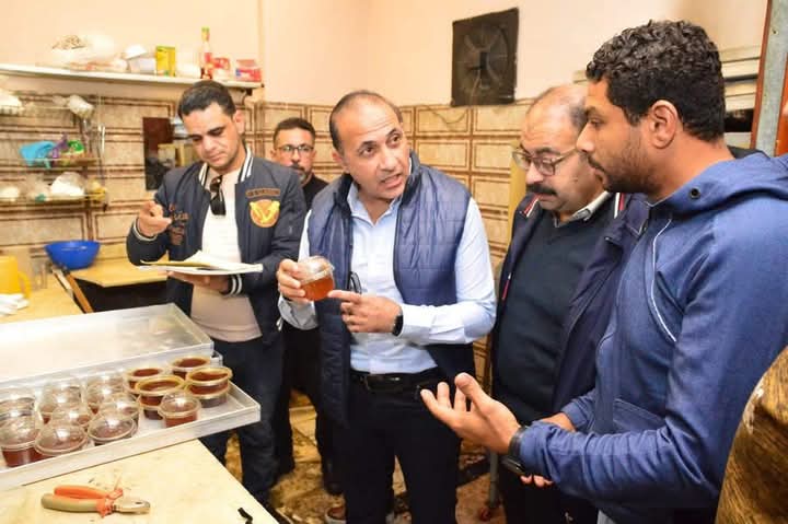 رئيس المدينة خلال إحدى الجولات رئيس المدينة خلال إحدى الجولات
