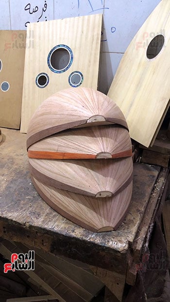 رحلة صناعة العود من الخشب إلى النغم العذب (10)