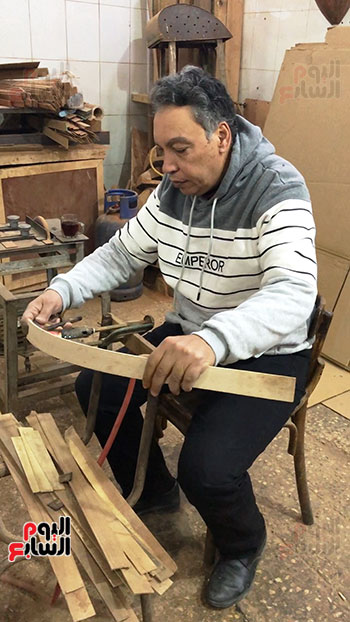 رحلة صناعة العود من الخشب إلى النغم العذب (2)