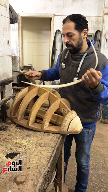 رحلة صناعة العود من الخشب إلى النغم العذب (6)