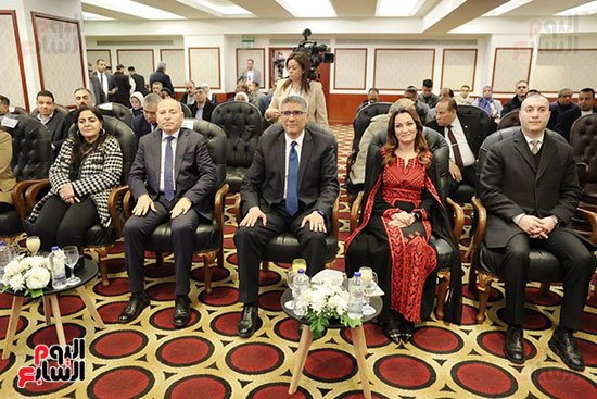 المشاركون فى الافتتاح