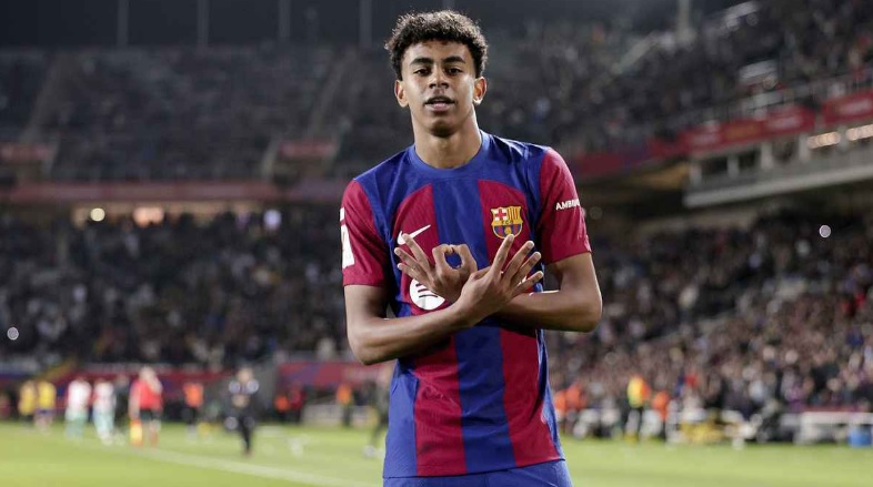 نجم برشلونة الشاب لامين يامال نجم برشلونة الشاب لامين يامال