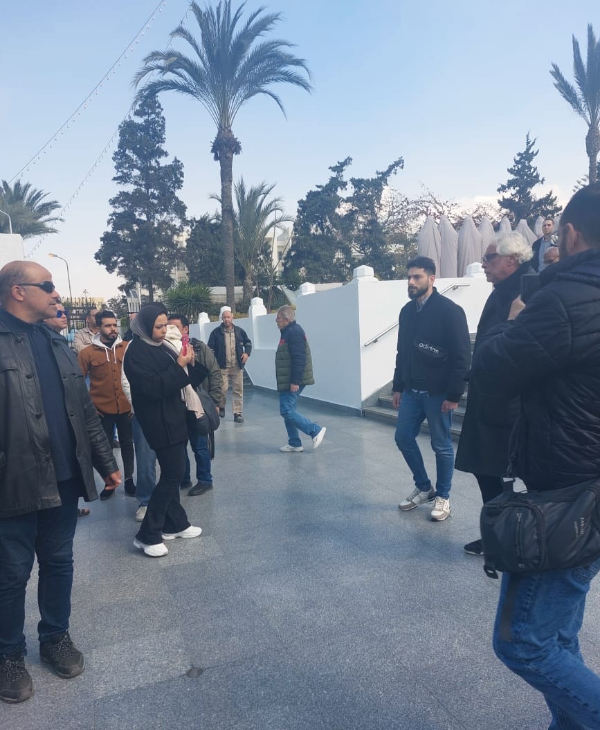 كابتن احمد ناجي يشيع جثمان شقيقة في الإسكندرية كابتن احمد ناجي يشيع جثمان شقيقة في الإسكندرية