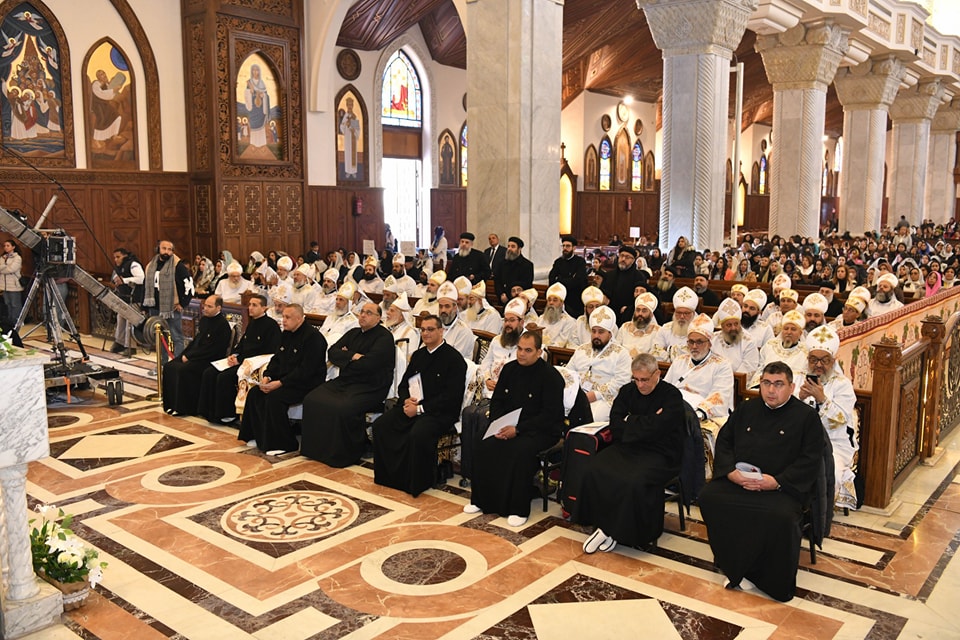 رسامة الأباء الكهنة