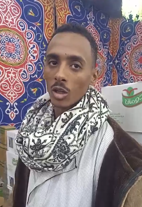 صعايده يجلبون التمور من الصعيد لبيعها بكفر الشيخ صعايده يجلبون التمور من الصعيد لبيعها بكفر الشيخ