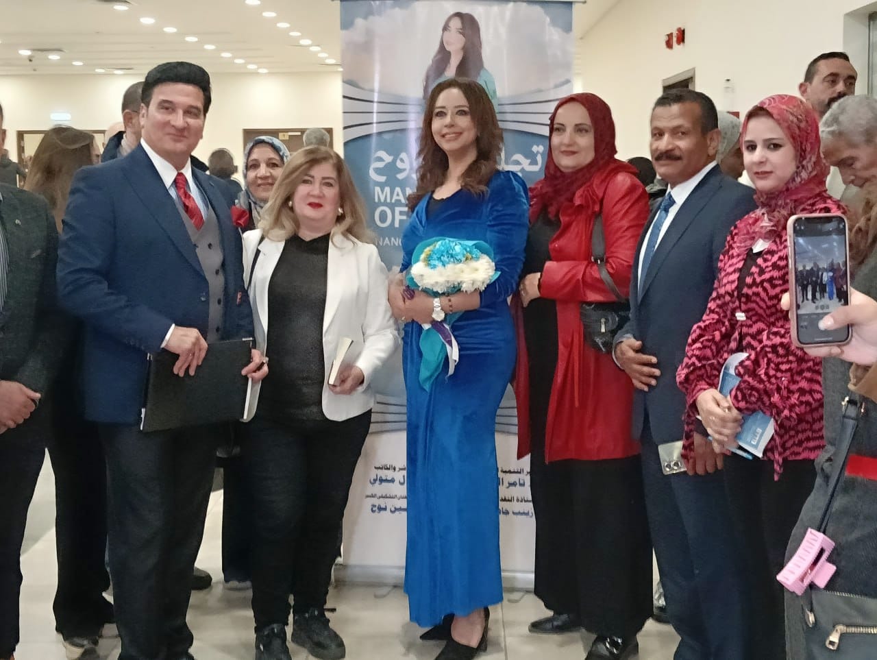 نانسى إبراهيم مع الحضور نانسى إبراهيم مع الحضور
