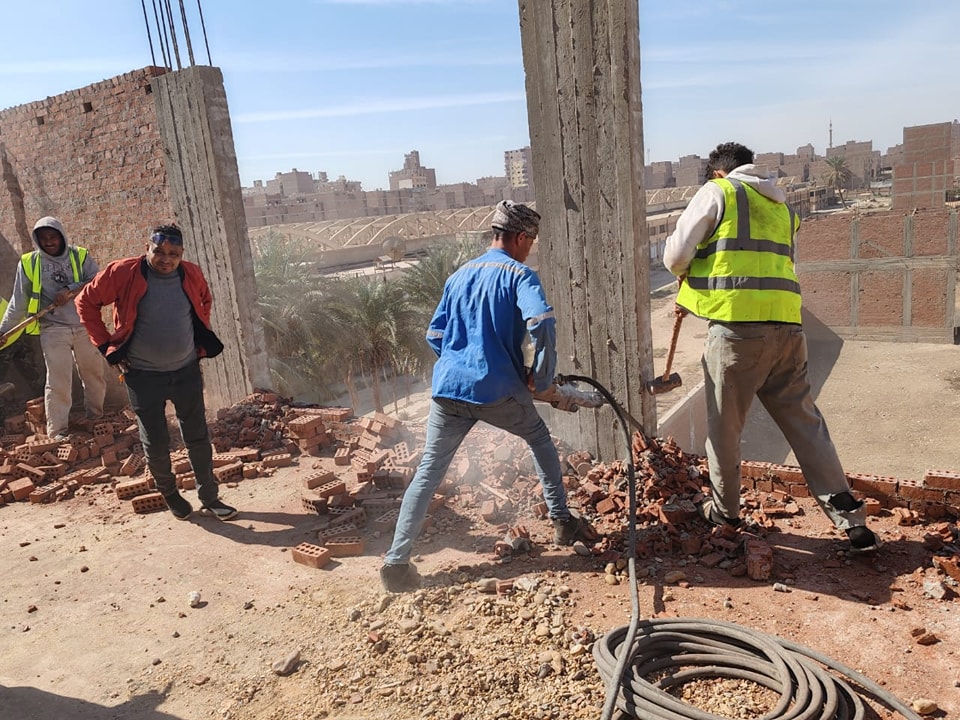 أثناء تنفيذ الإزالات أثناء تنفيذ الإزالات