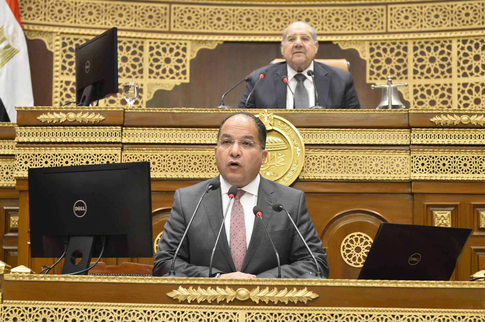 مجلس الشيوخ يبدأ مناقشة تطوير منظومة التعليم الجامعي والبحث العلمي في مصر (6)