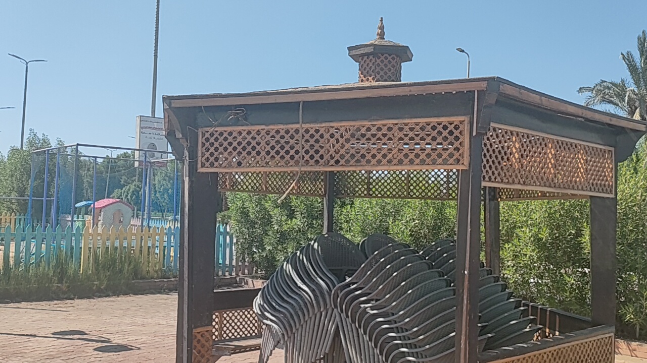 برجولة على الممشى برجولة على الممشى