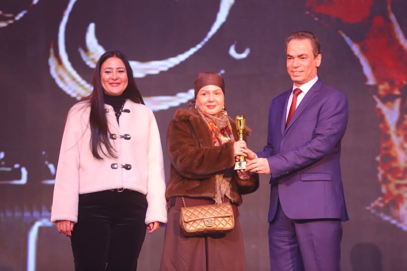 تكريم اسرة أم كلثوم تكريم اسرة أم كلثوم