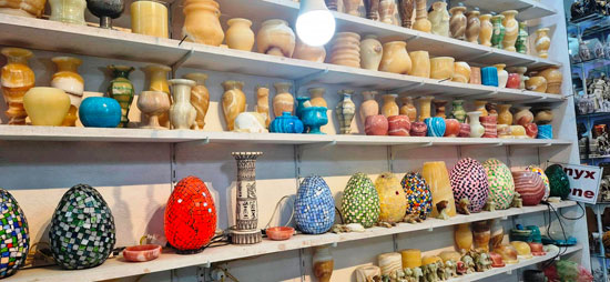 عرض مميز للتحف وهدايا السياح غرب الأقصر عرض مميز للتحف وهدايا السياح غرب الأقصر