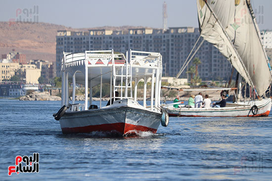 لنشات-سياحية