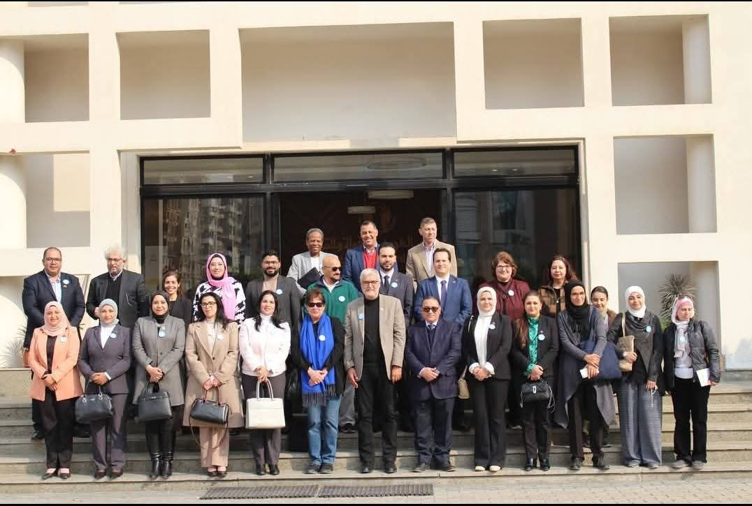 أعضاء هيئة التدريس والمعاونين