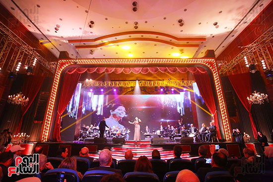 ريهام عبد الحكيم (3)