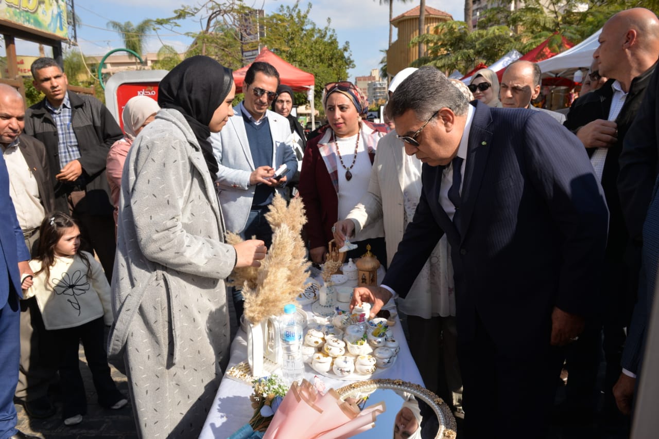 جانب من الافتتاح (2)