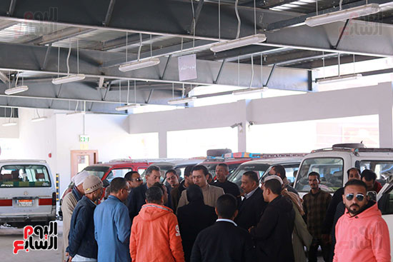 مراسل-اليوم-السابع-مع-سائقي-الموقف مراسل-اليوم-السابع-مع-سائقي-الموقف