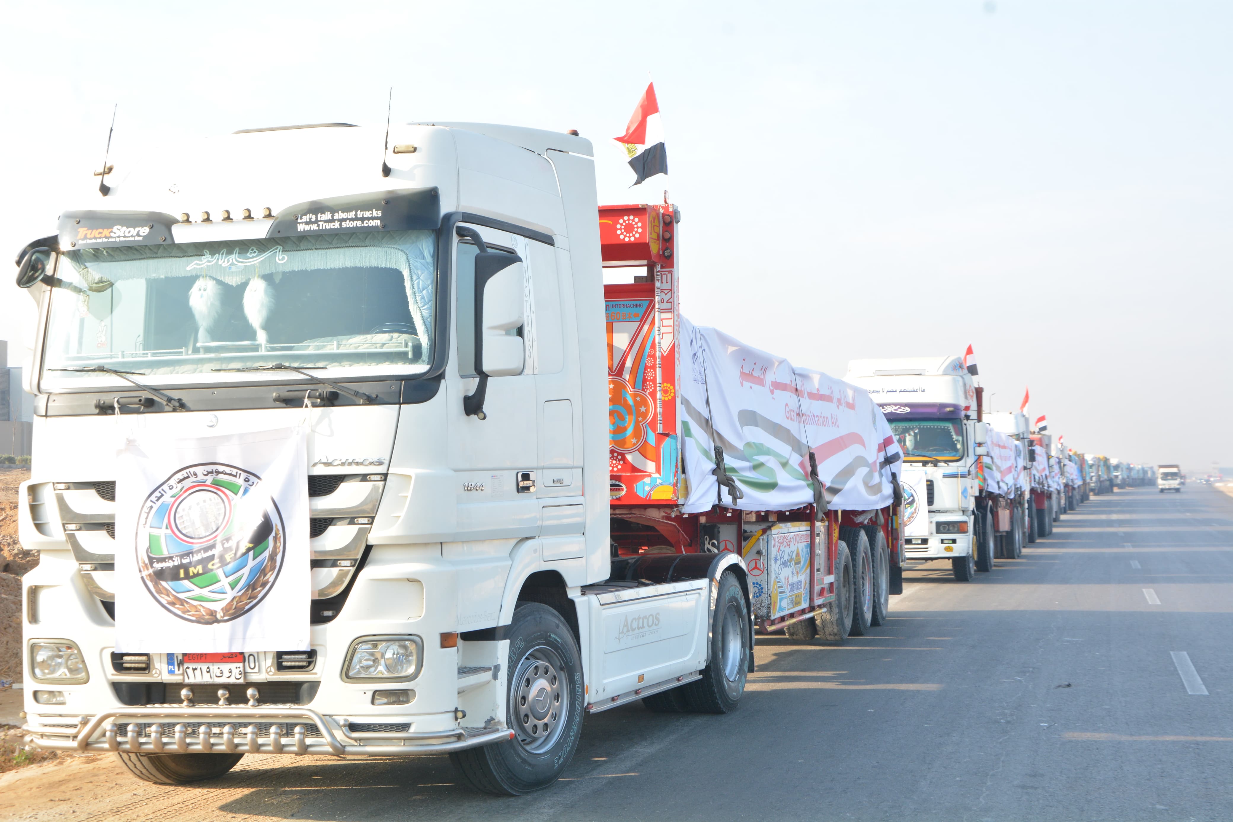 قوافل من لجنة المساعدات الأجنبية بوزارة التموين لقطاع غزة