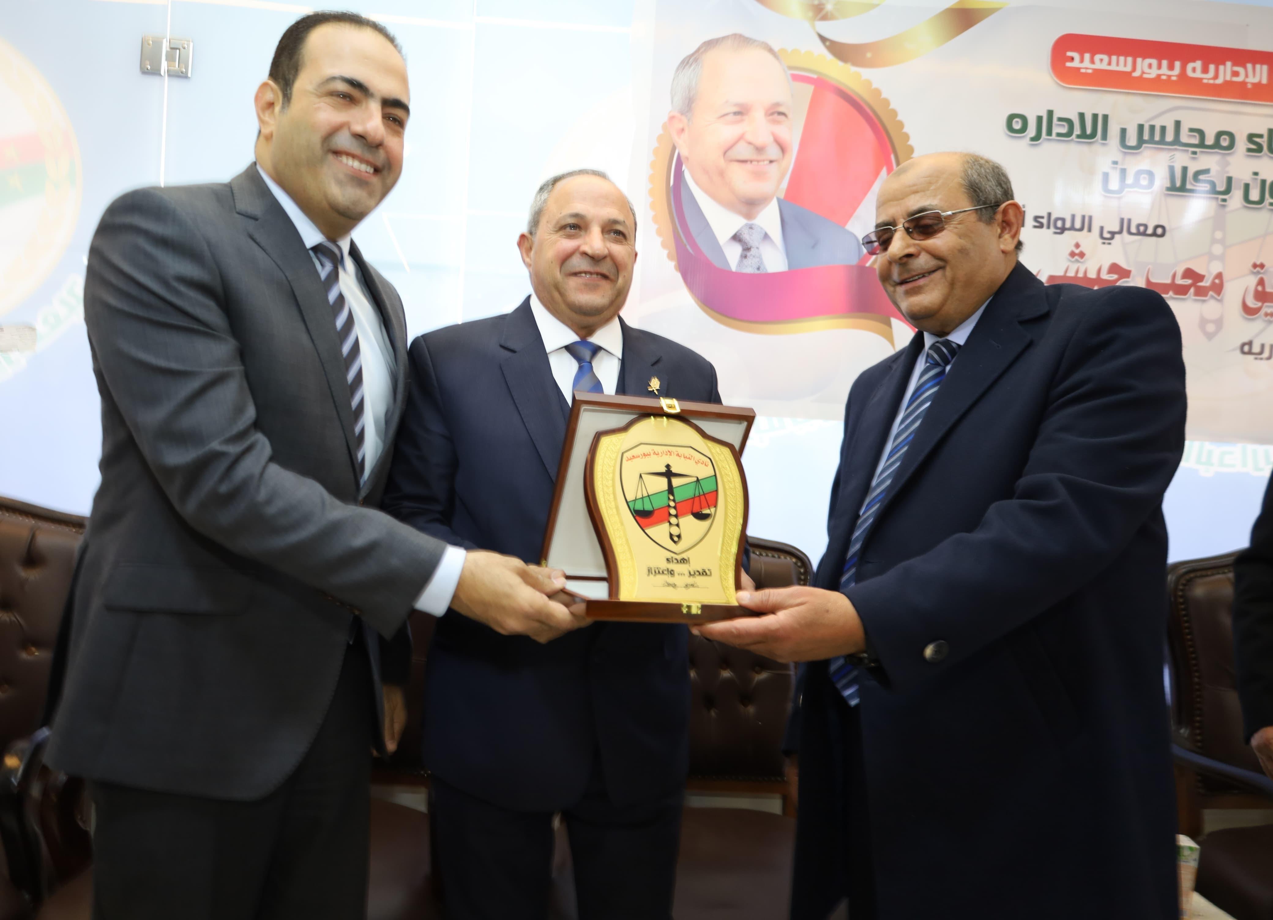  وضع حجر الأساس لمجمع النيابات الإدارية (8)