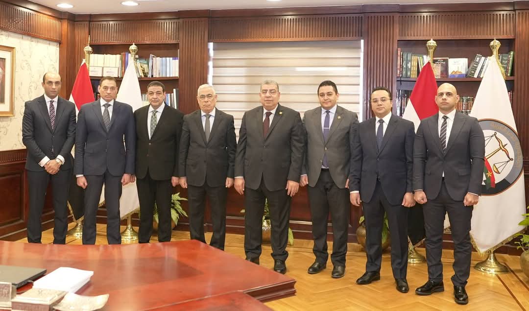 النائب العام ورئيس وأعضاء نيابة استئناف القاهرة