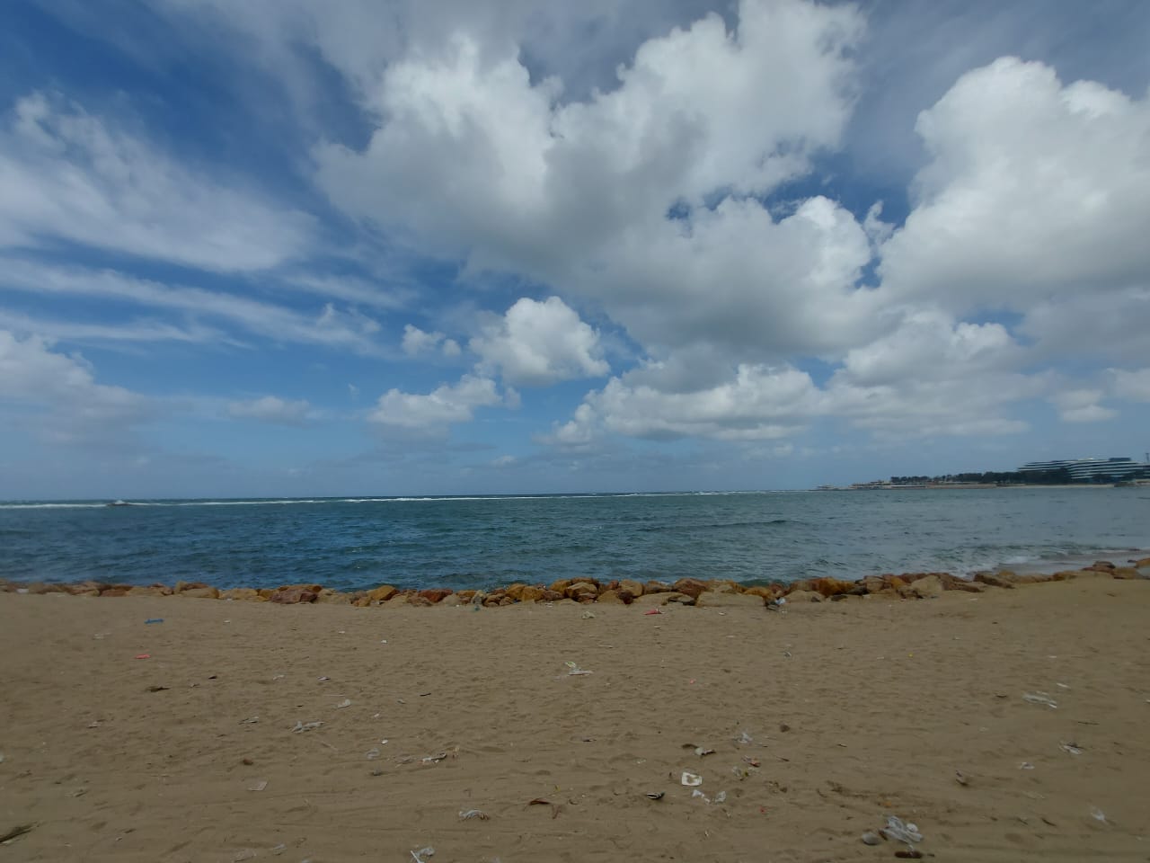 نوة الكرم تضرب الاسكندرية 