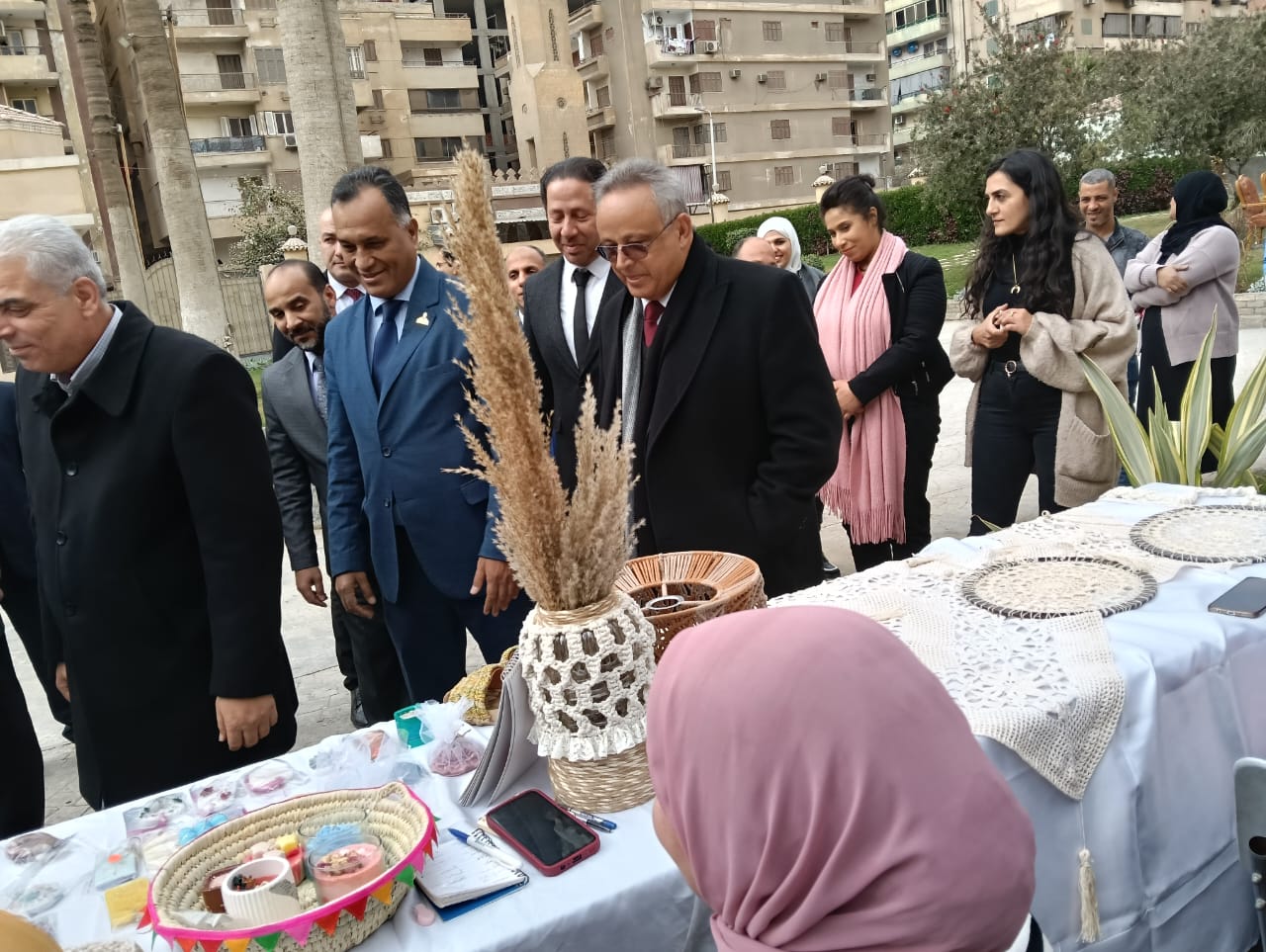 جانب من افتتاح المعرض (1)